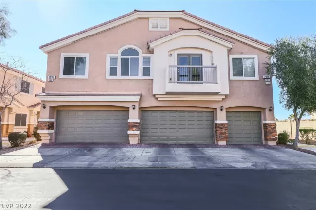MLS: 2455972 Condo For Sale
