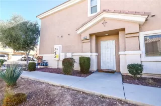 Photo #2: 2455972 Listing 