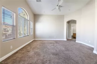 Photo #4: 2455972 Listing 