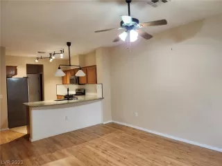 Photo #2: 2456031 Listing 