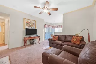 Photo #2: 2456062 Listing 