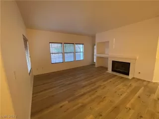 Photo #3: 2456124 Listing 