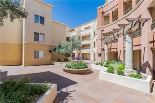 Photo #2: 2456136 Listing