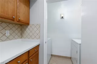 Photo #5: 2456145 Listing 