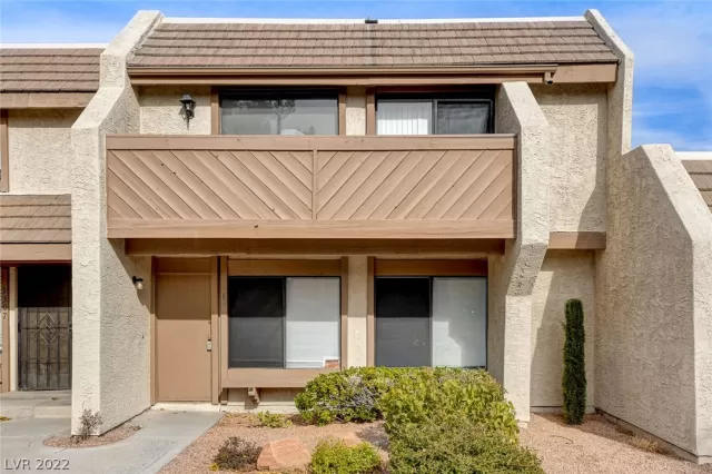 MLS: 2456168 Condo For Sale