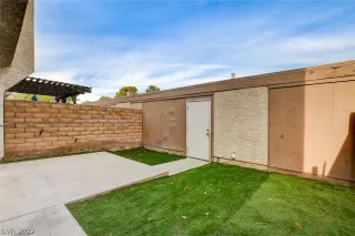 Photo #3: 2456168 Listing