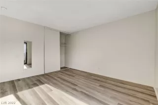 Photo #5: 2456168 Listing