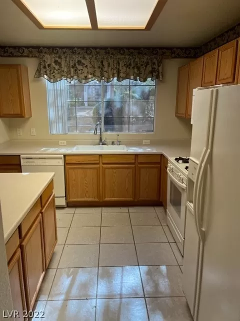 MLS: 2456235 Condo For Sale