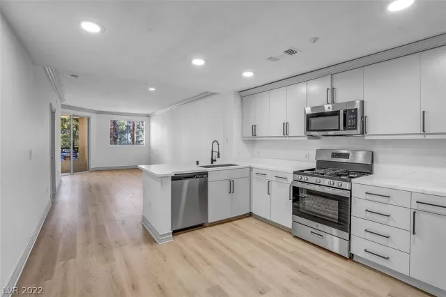 MLS: 2456243 Condo For Sale