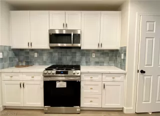 Photo #5: 2456251 Listing