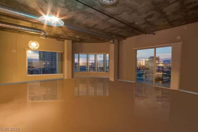 MLS: 2456263 Condo For Sale