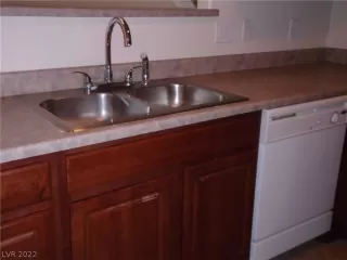 Photo #5: 2456264 Listing 