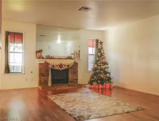 Photo #2: 2456286 Listing