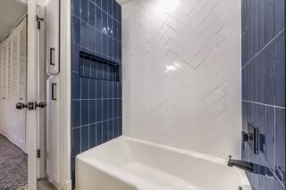 Photo #3: 2456314 Listing