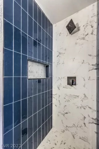 Photo #4: 2456314 Listing