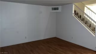 Photo #2: 2456357 Listing 