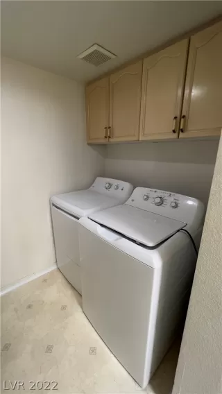 Photo #5: 2456357 Listing 