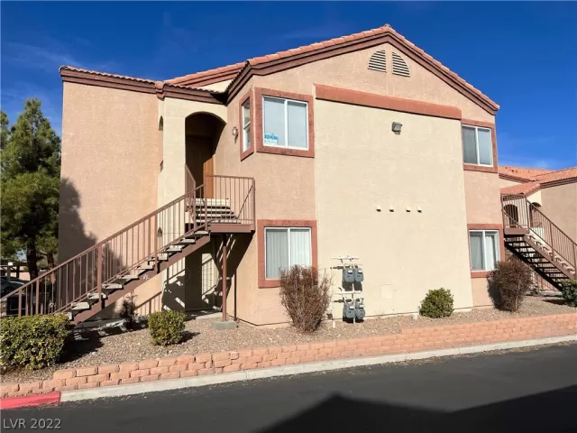 MLS: 2456368 Condo For Sale