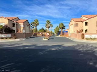 Photo #5: 2456368 Listing