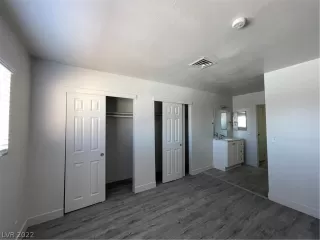 Photo #4: 2456416 Listing 