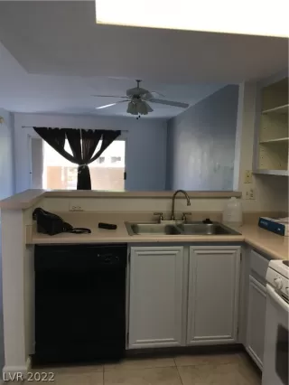 Photo #1: 2456431 Listing