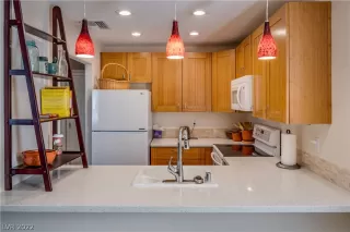 Photo #1: 2456432 Listing