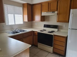 Photo #4: 2456440 Listing 