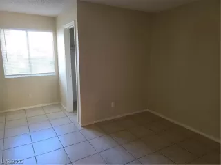 Photo #6: 2456440 Listing 