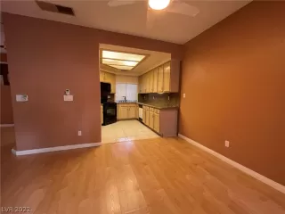 Photo #6: 2456471 Listing 