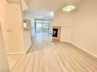 Photo #2: 2456492 Listing 