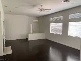 Photo #4: 2456516 Listing 