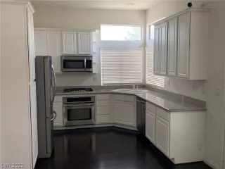 Photo #5: 2456516 Listing 