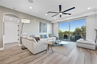 Photo #2: 2456554 Listing 