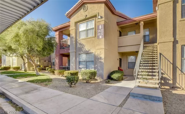 MLS: 2456598 Condo For Sale