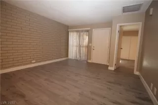 Photo #4: 2456600 Listing 