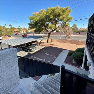 Photo #5: 2456606 Listing 