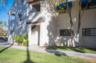 Photo #2: 2456623 Listing