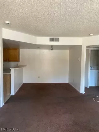 Photo #5: 2456667 Listing 