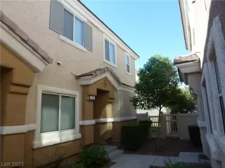 Photo #1: 2456710 Listing 