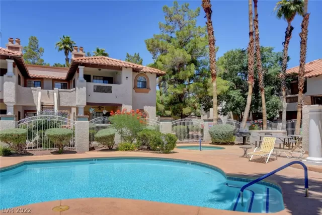 MLS: 2456714 Condo For Sale