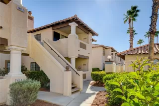 Photo #1: 2456714 Listing