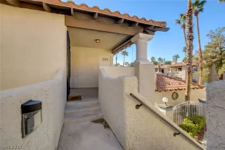 Photo #3: 2456714 Listing