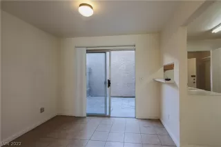 Photo #6: 2456728 Listing 