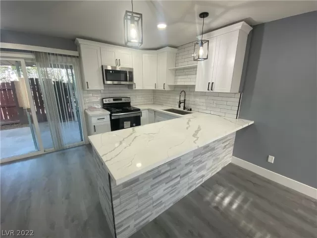 MLS: 2456758 Condo For Sale