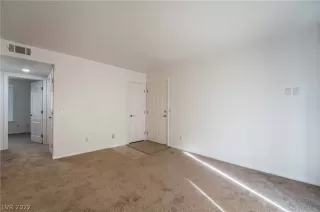 Photo #5: 2456763 Listing 