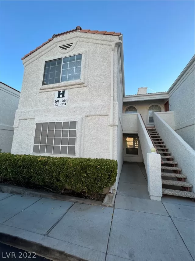 MLS: 2456777 Condo For Sale