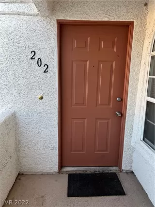 Photo #1: 2456777 Listing 