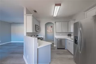 Photo #3: 2456787 Listing