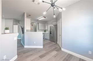 Photo #5: 2456787 Listing