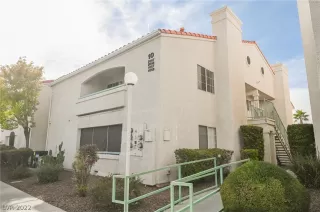 Photo #3: 2456812 Listing